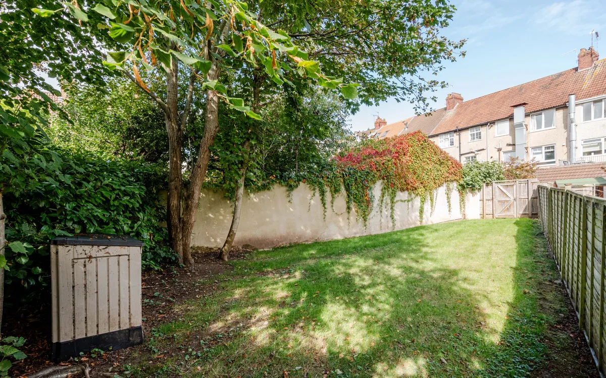 Lee Court, Henleaze, BS9, photo 17