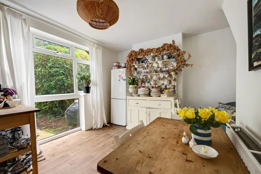 Castlewood Drive, SE9, photo 4