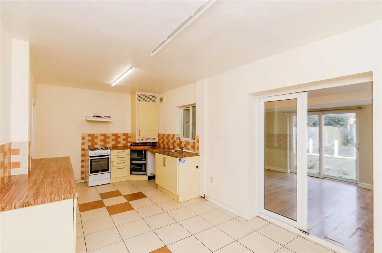 Kelvin Place, Walsall, West Midlands, WS2, photo 5