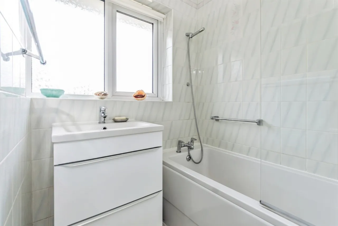 Greenacres, Shoreham-By-Sea, BN43, photo 13