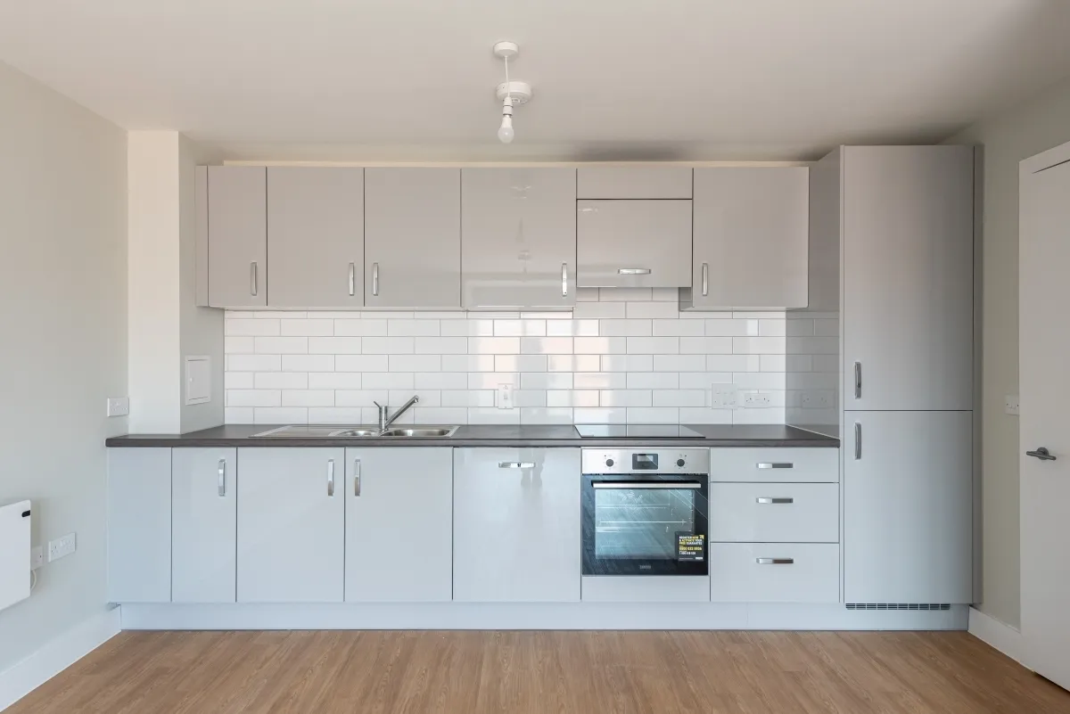 2 bed flat to rent — 11 Market Street Newbury RG14
