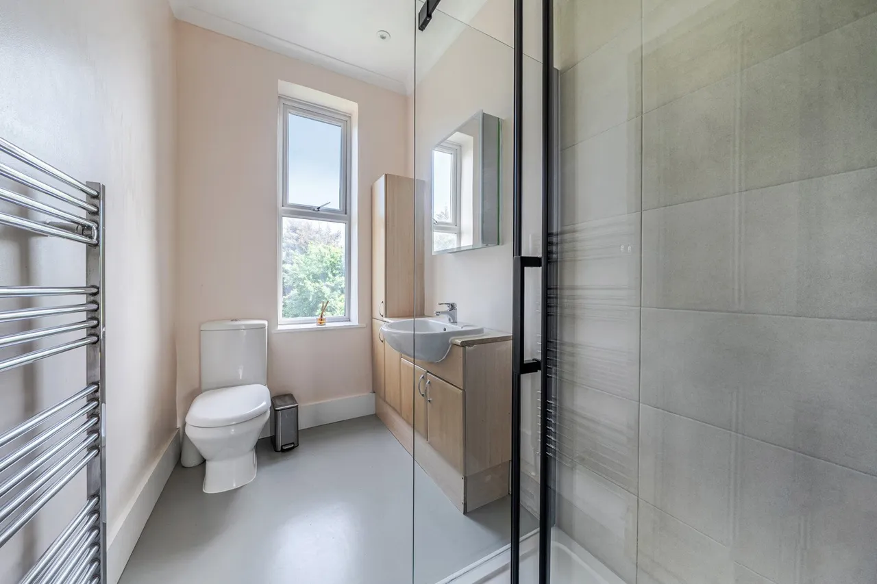 Wellmeadow Road, SE6, photo 12