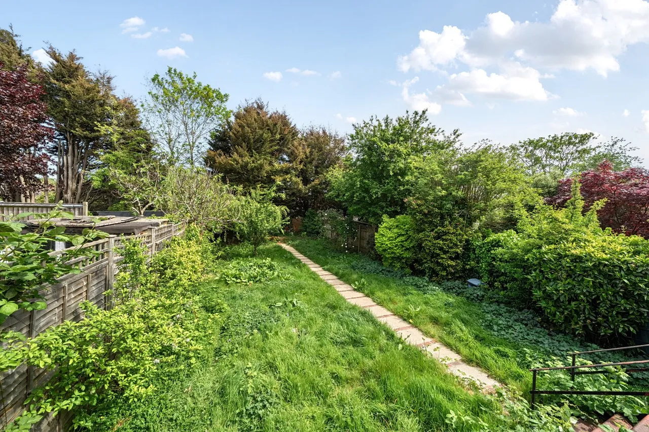 Wellmeadow Road, SE6, photo 16