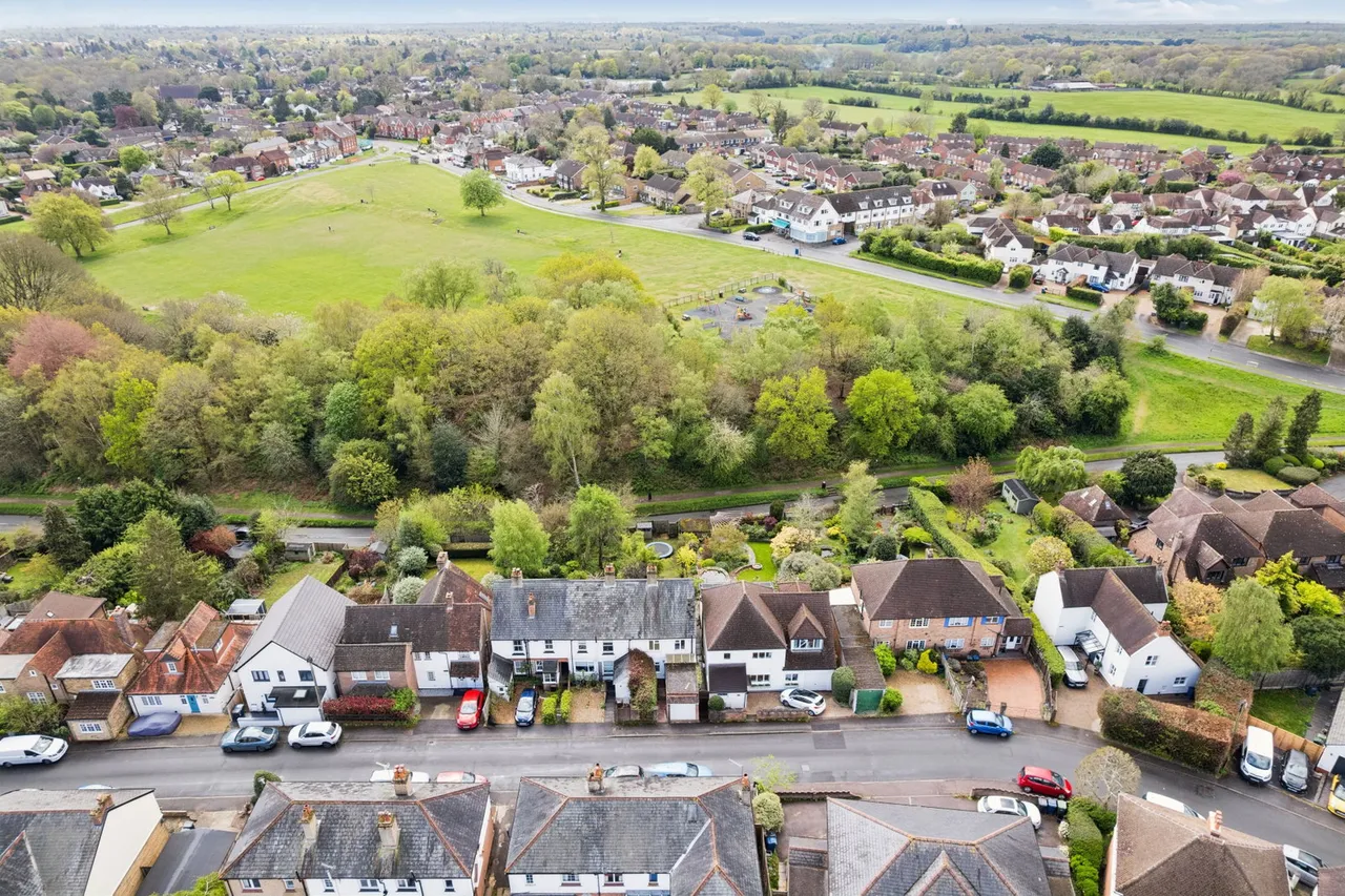 Orchard Grove, Chalfont St. Peter, SL9, photo 14