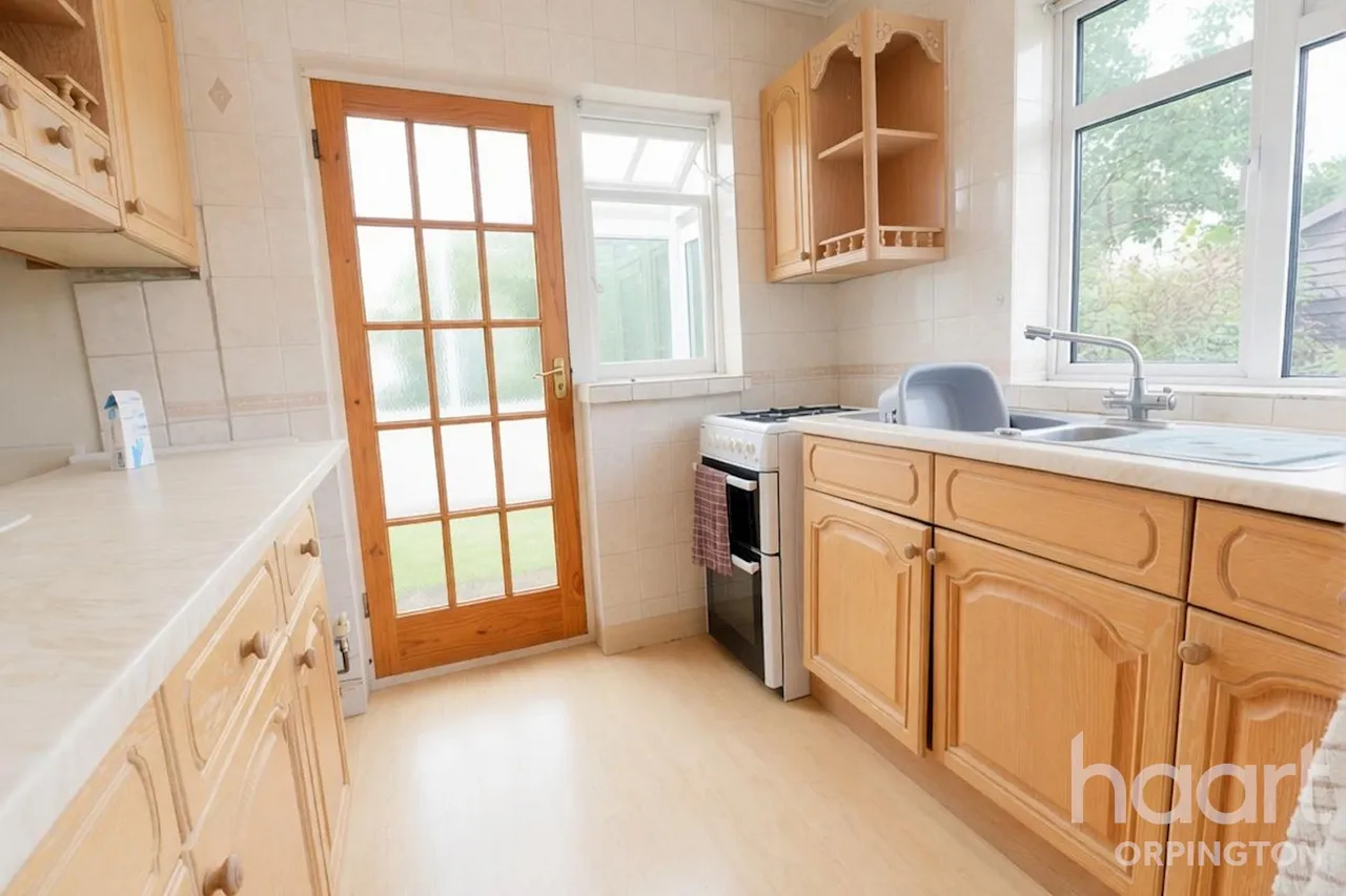 Perry Hall Close, Orpington, BR6, photo 7