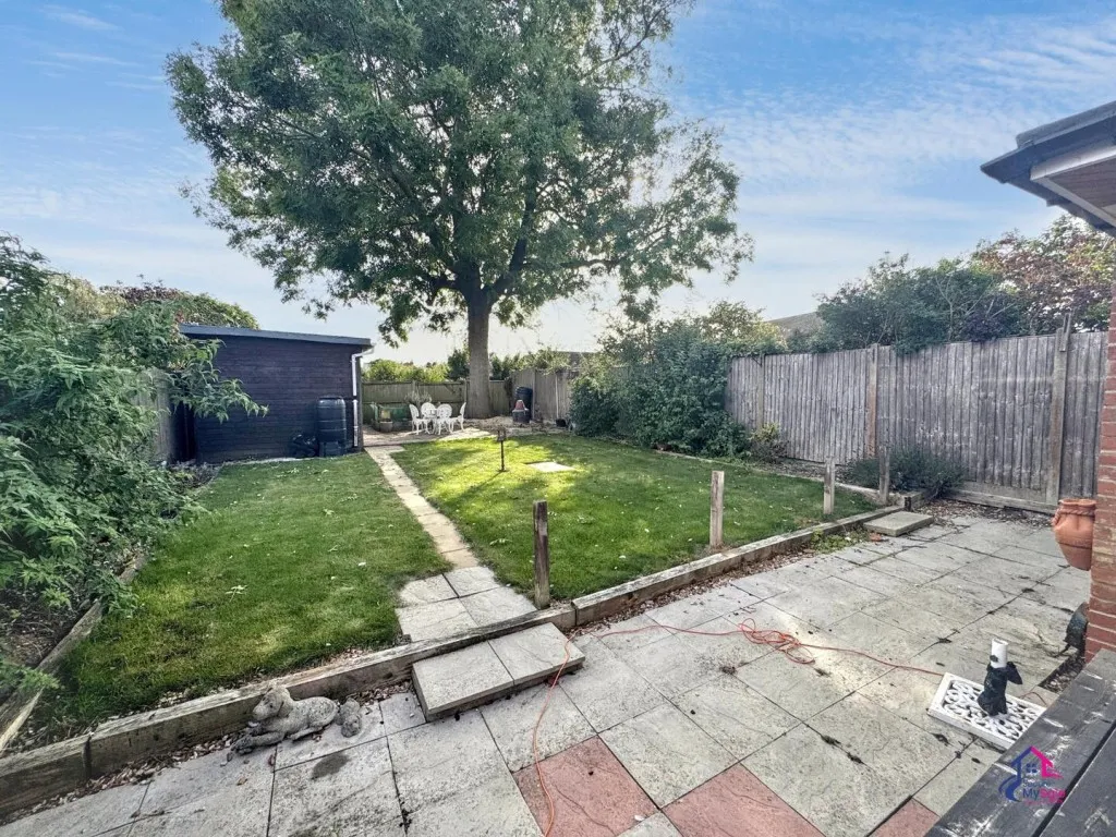 Welfen Lane, Claypole, NG23, photo 15