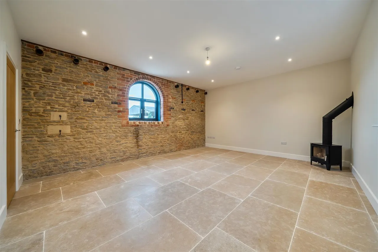 Stonehill Lane, Southmoor, OX13, photo 9