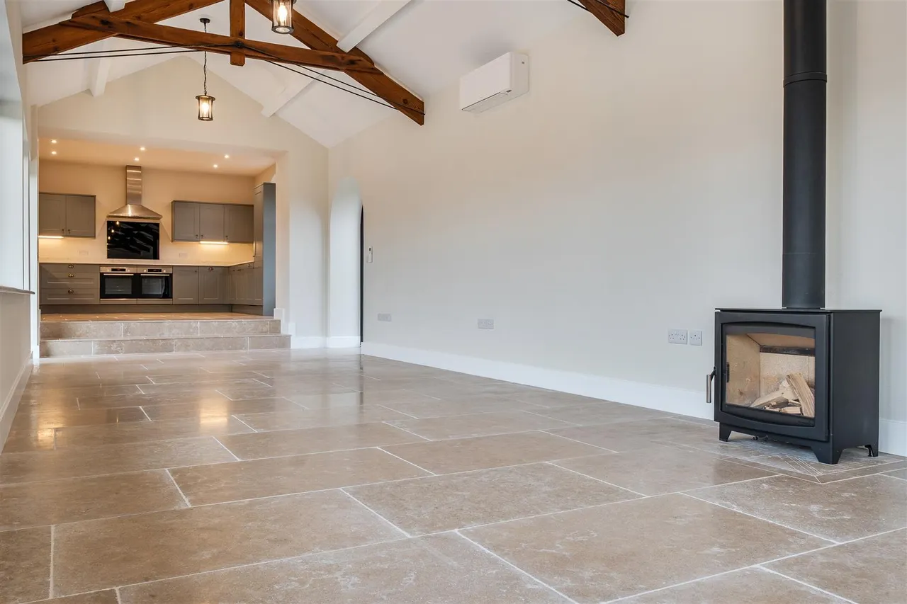 Stonehill Lane, Southmoor, OX13, photo 6