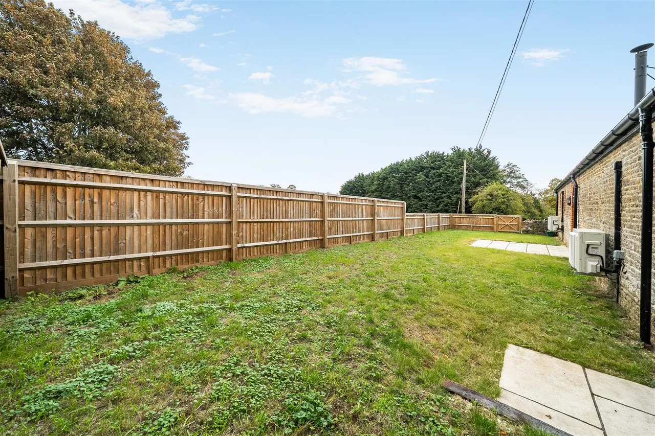 Stonehill Lane, Southmoor, OX13, photo 23
