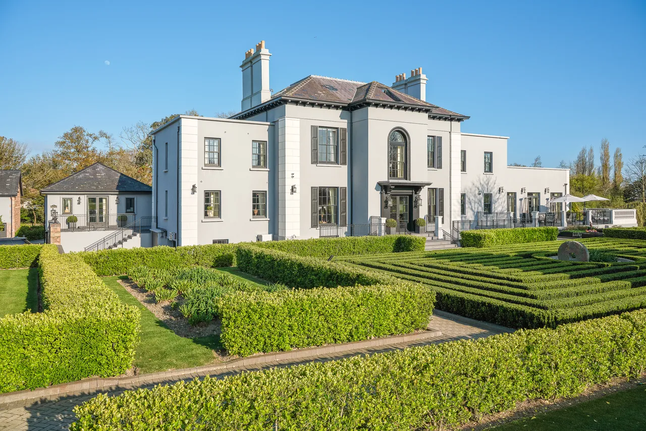 8 bed house for sale — Sunningdale Manor, Rue De La Vignette, Jersey