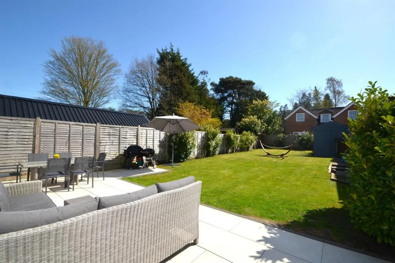 Pulborough Road, Storrington, RH20, photo 4