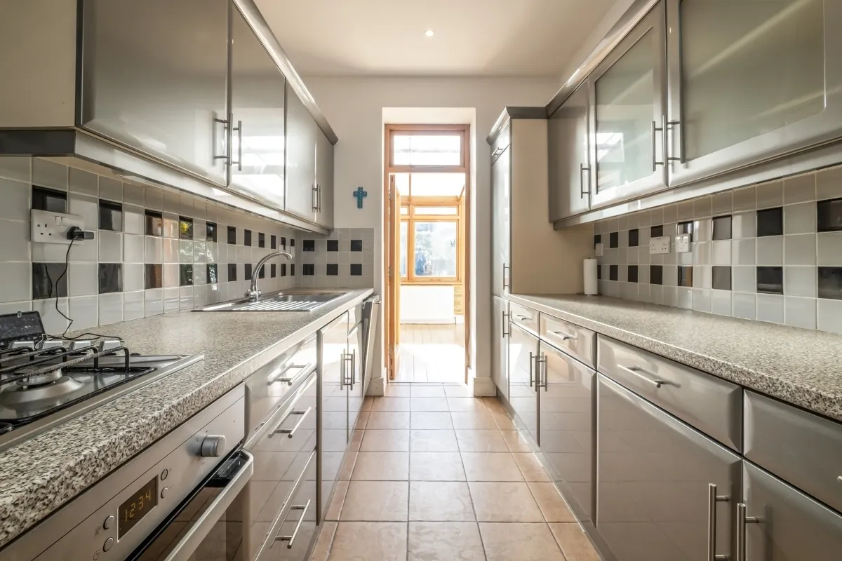 Greencroft Gardens, London, NW6, photo 2
