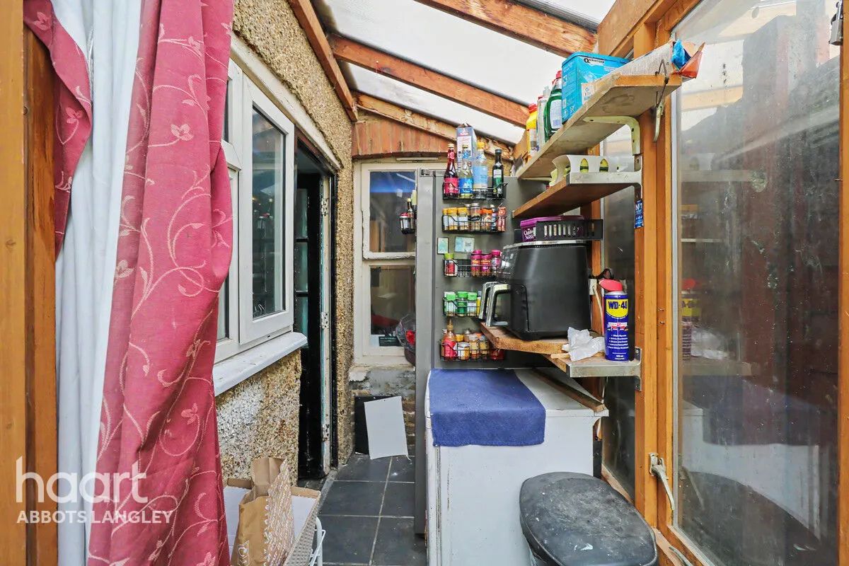 Chester Road, Watford, WD18, photo 11