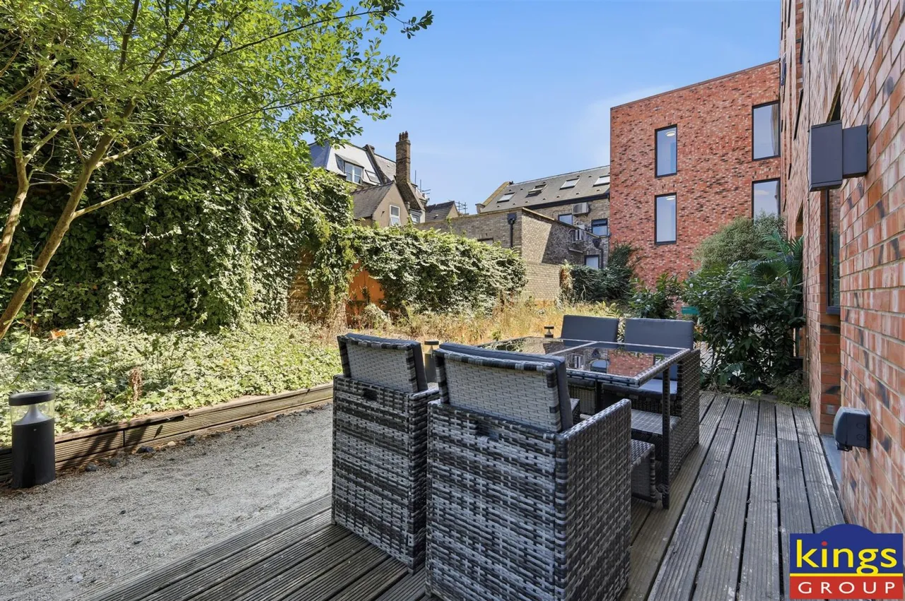 Gainsford Road, London, photo 17