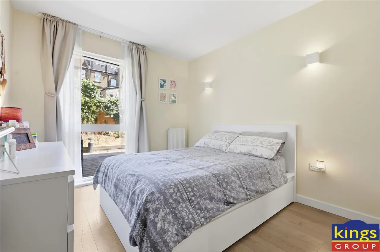 Gainsford Road, London, photo 13