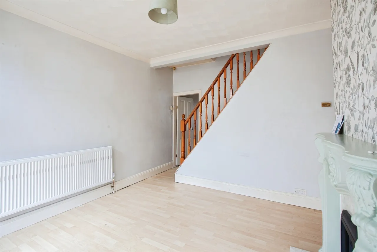 Victoria Road, Mexborough, photo 7