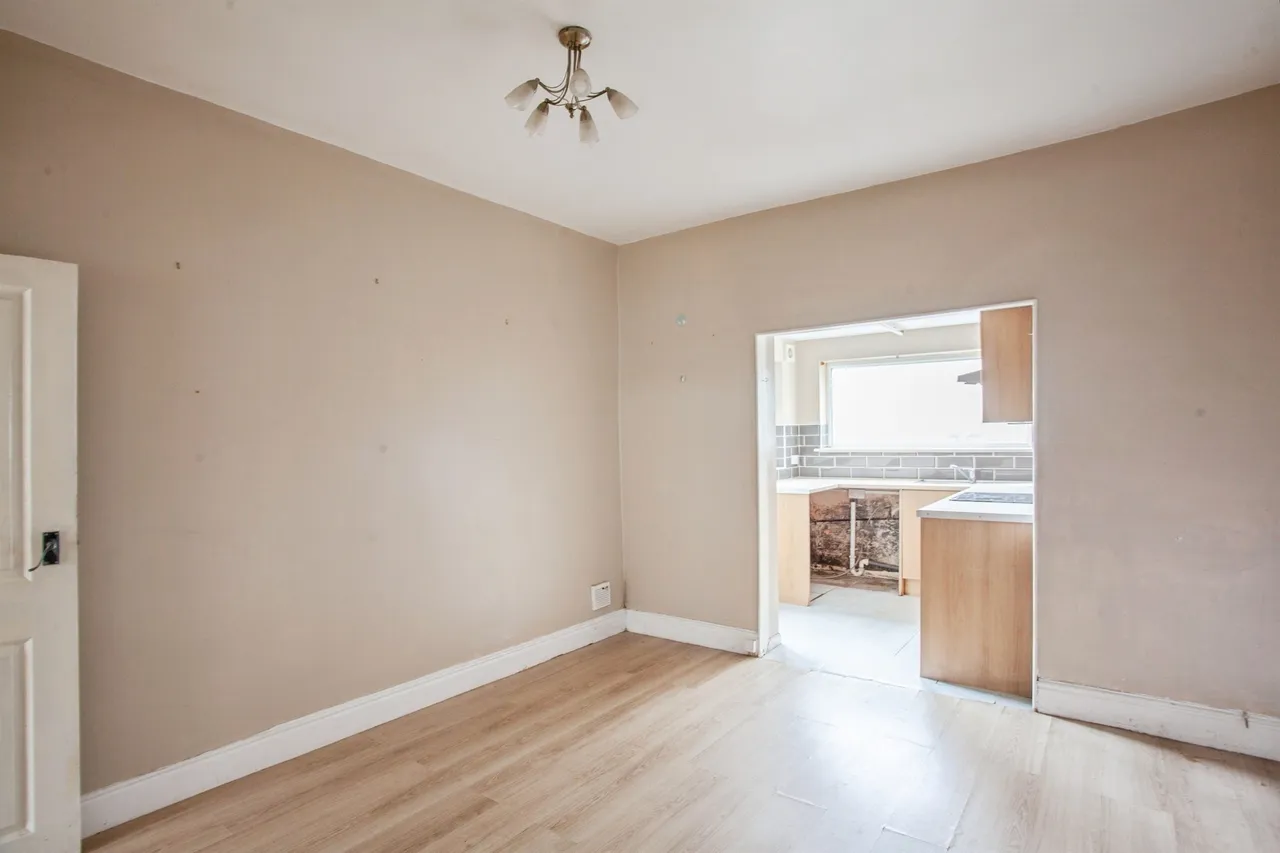 Victoria Road, Mexborough, photo 9