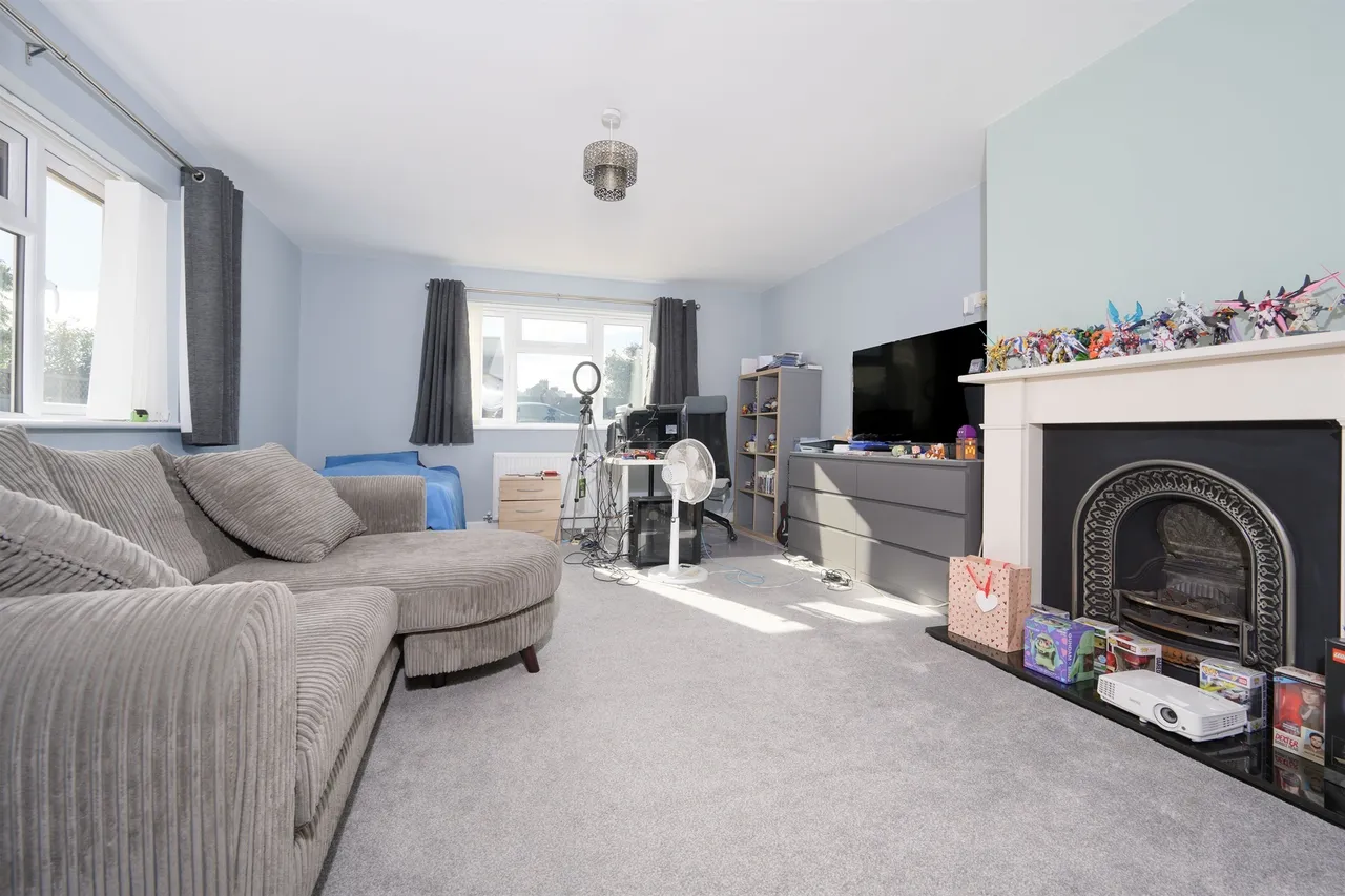 Ise View Road, Kettering, NN14, photo 3