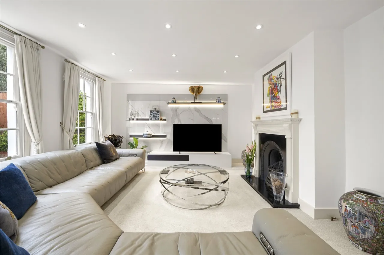 Shepperton Road, Laleham, TW18, photo 7