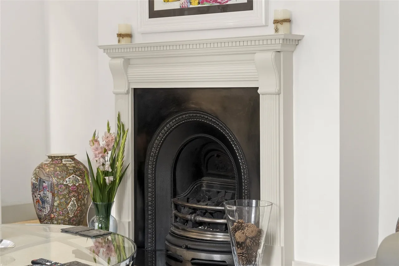 Shepperton Road, Laleham, TW18, photo 6