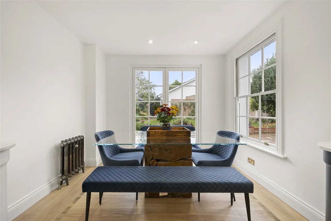 Shepperton Road, Laleham, TW18, photo 11