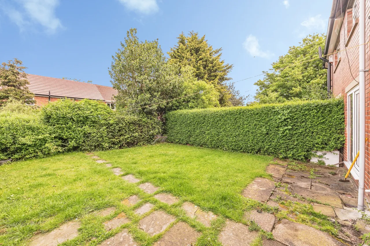 Headlands Road, Ossett, photo 12