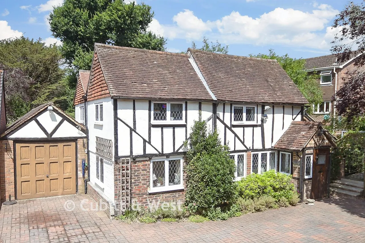 3 bed house for sale, Mill Lane, Ashington, RH20