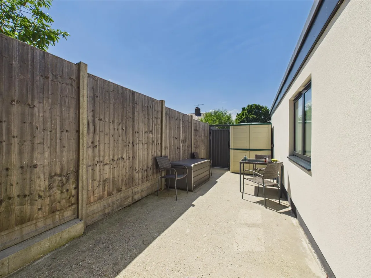 Truesdale Drive, Harefield, Uxbridge, Middlesex, UB9 6AY, photo 11