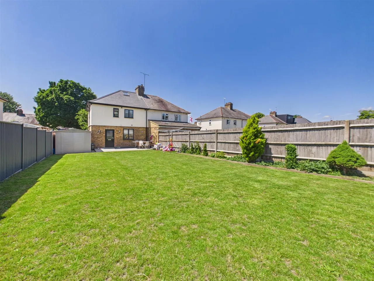 Truesdale Drive, Harefield, Uxbridge, Middlesex, UB9 6AY, photo 5