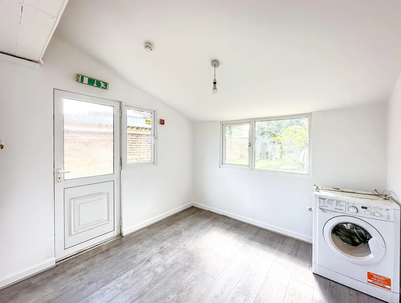 Leavesden Road, Watford, WD24, photo 6