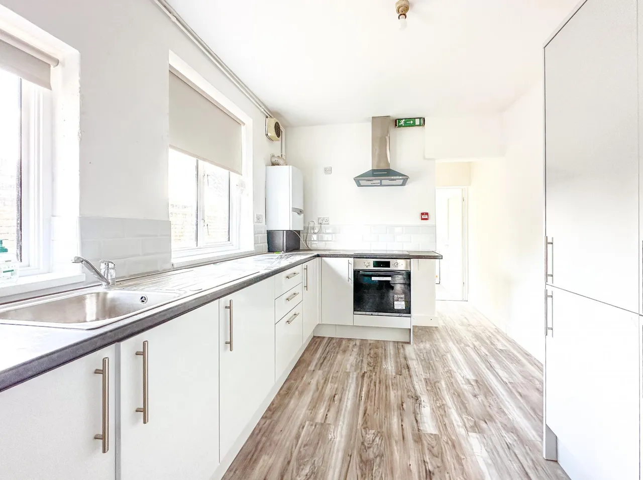 Leavesden Road, Watford, WD24, photo 3