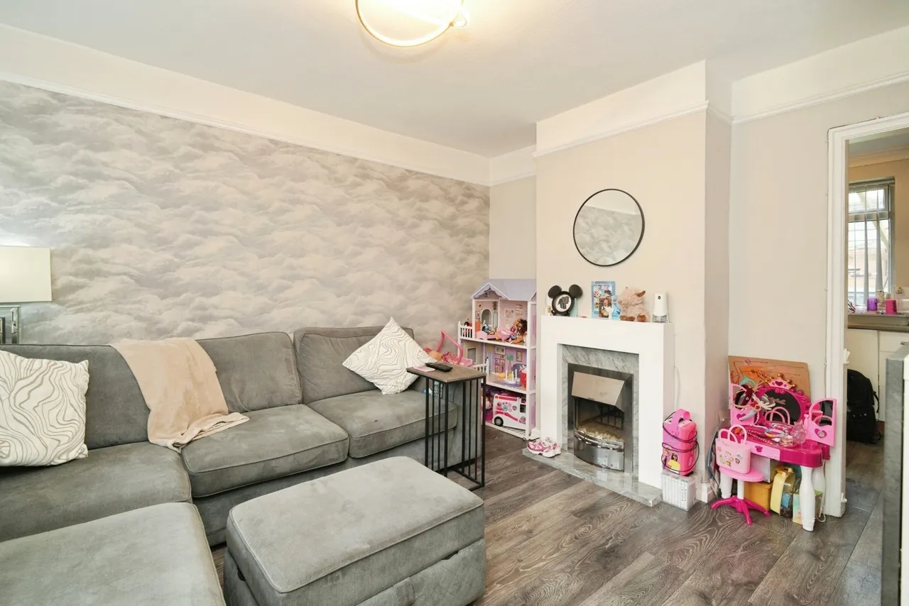 Noreen Avenue, Prestwich, Manchester, Greater Manchester, M25, photo 5