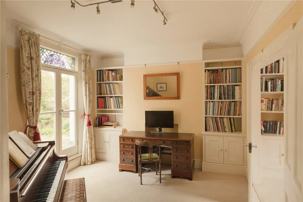 Stockwell Park Road, London, SW9, photo 13