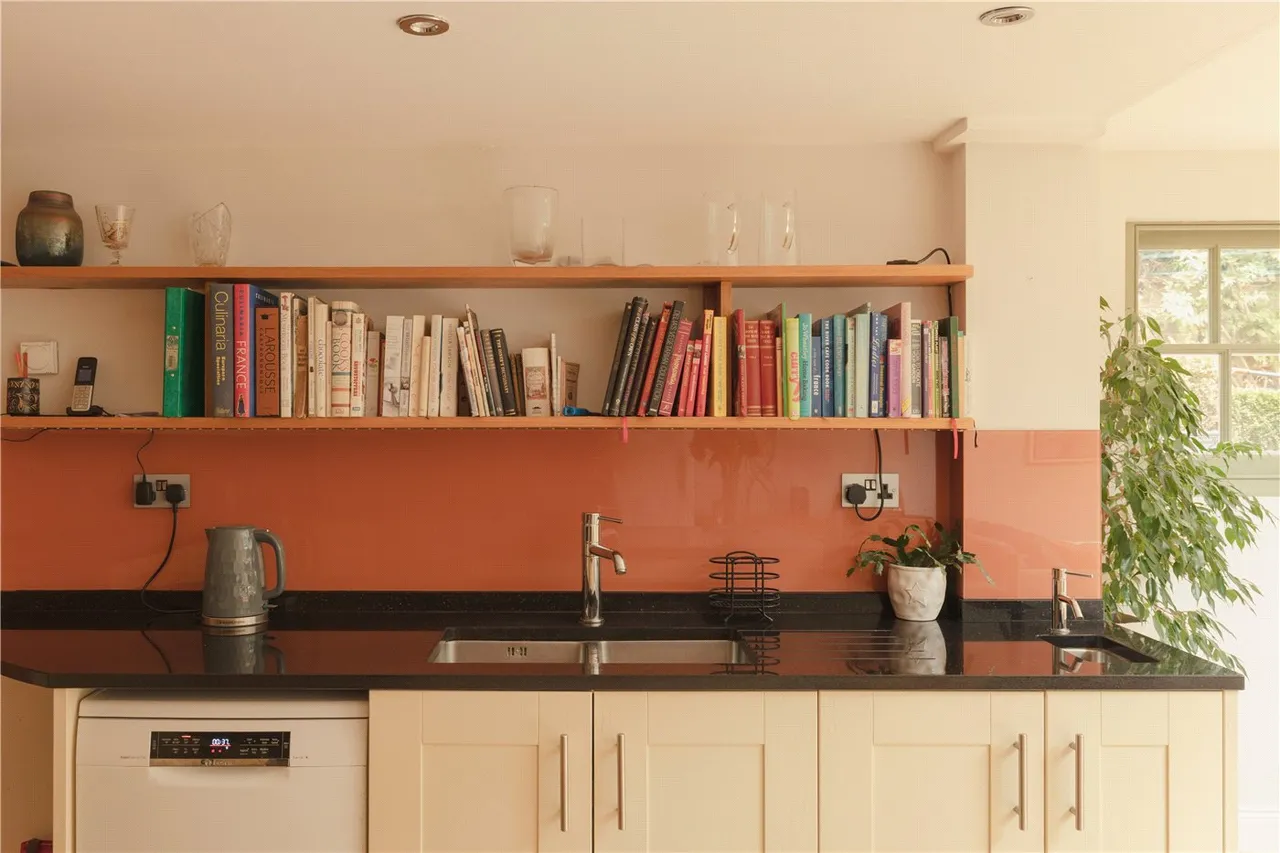 Stockwell Park Road, London, SW9, photo 19