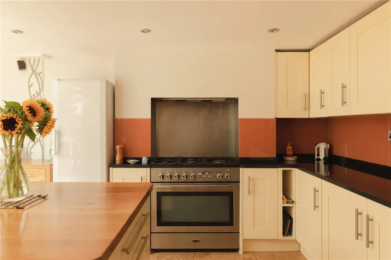 Stockwell Park Road, London, SW9, photo 16