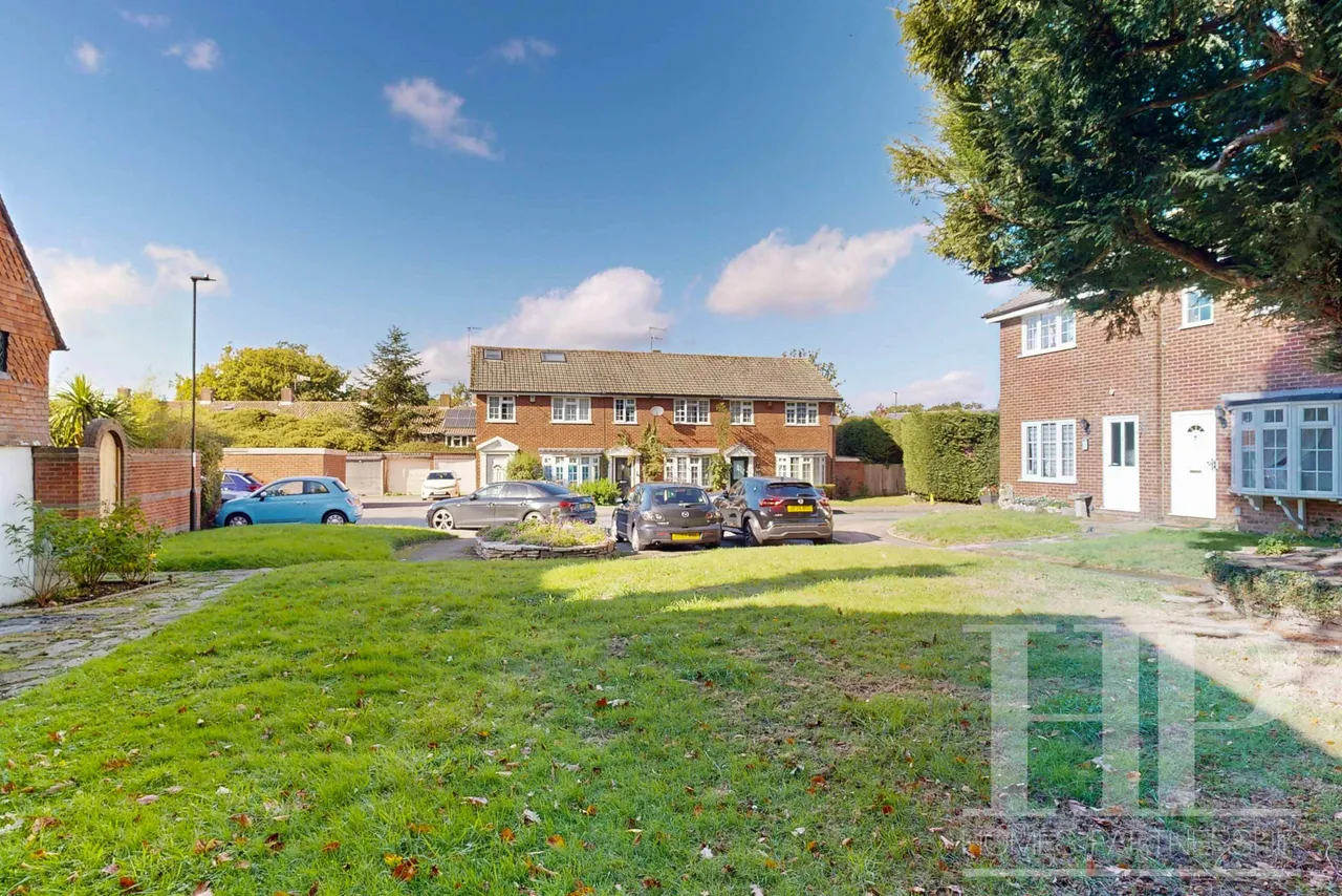 Old Martyrs, Crawley, RH11, photo 18