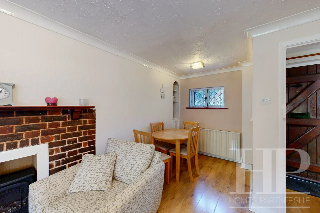Old Martyrs, Crawley, RH11, photo 6