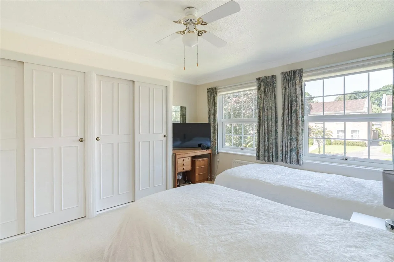 4 bed house for sale — Floral Farm, Canford Magna, Wimborne, Dorset, BH21