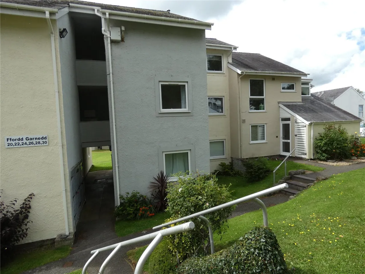 Ffordd Garnedd, Y Felinheli, LL56, photo 16
