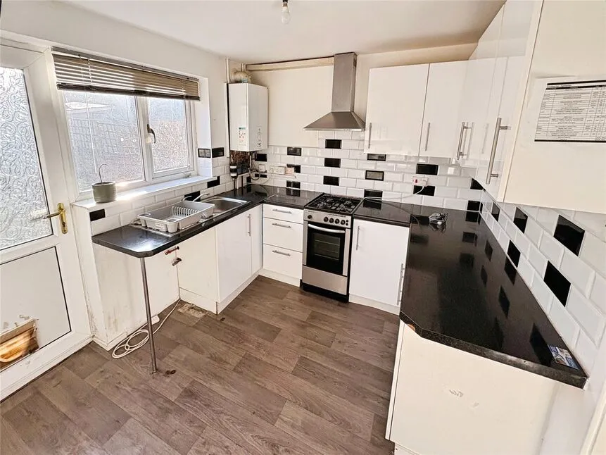 Warmley Close, Wolverhampton, West Midlands, WV6, photo 5