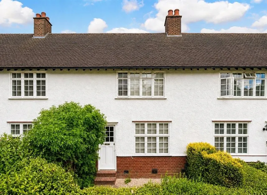 3 bed flat to rent — Fowlers Walk, Ealing, W5