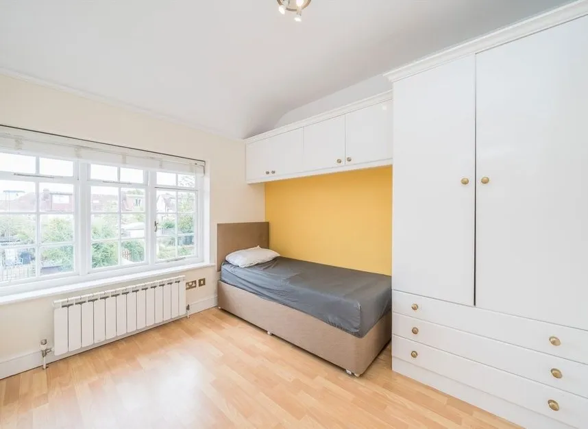 Fowlers Walk, Ealing, W5, photo 6