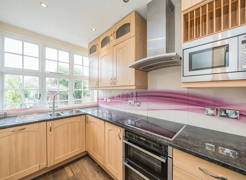 Fowlers Walk, Ealing, W5, photo 4