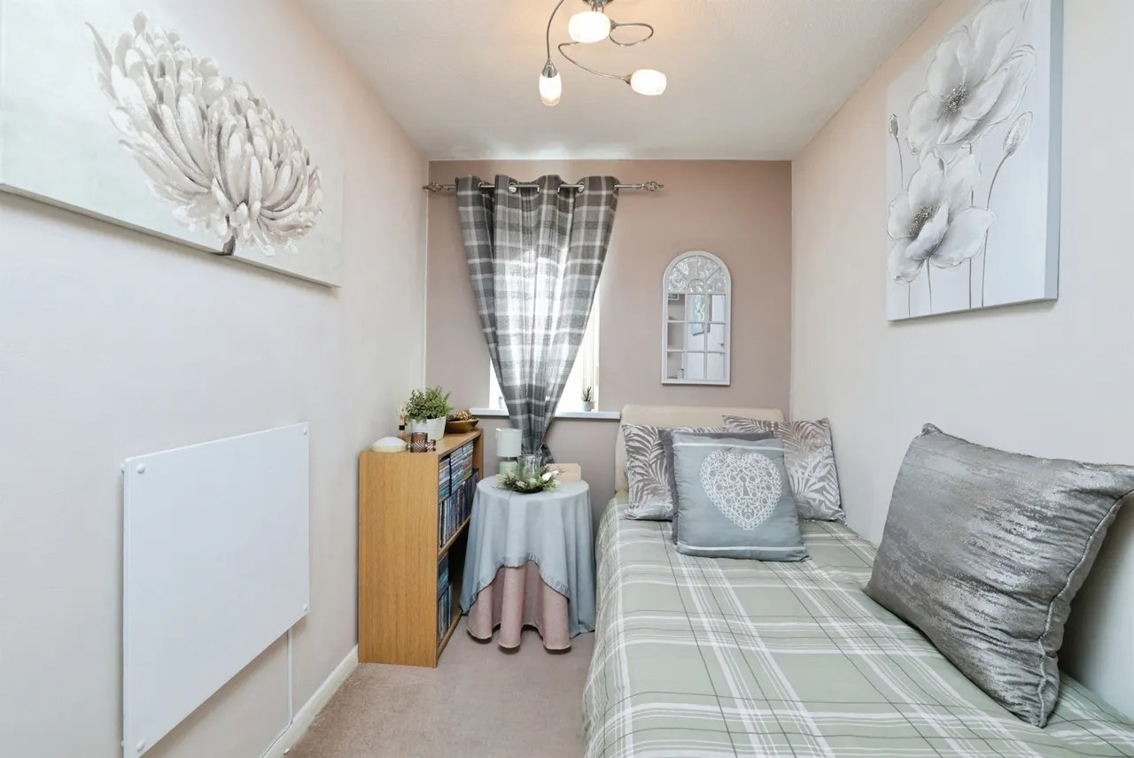 Sandown Road, Watford, WD24, photo 4