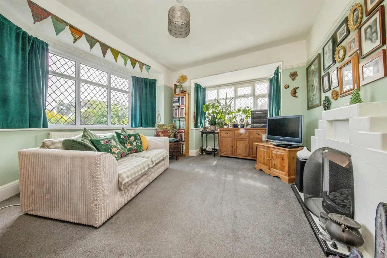 Merrilees Crescent, Holland-on-Sea, CLACTON-ON-SEA, photo 2