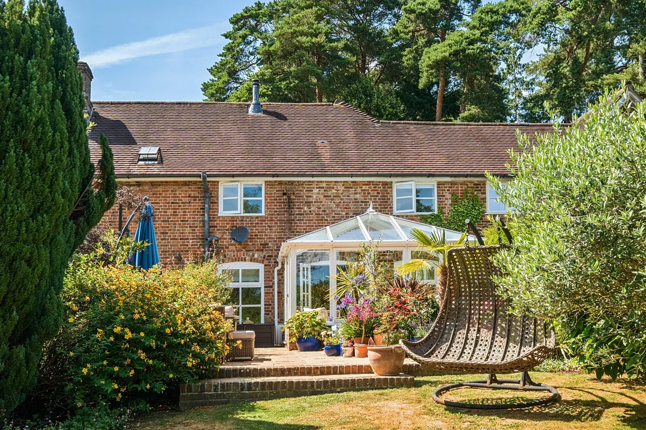 4 bed property for sale, Verdley Place, Fernhurst, GU27