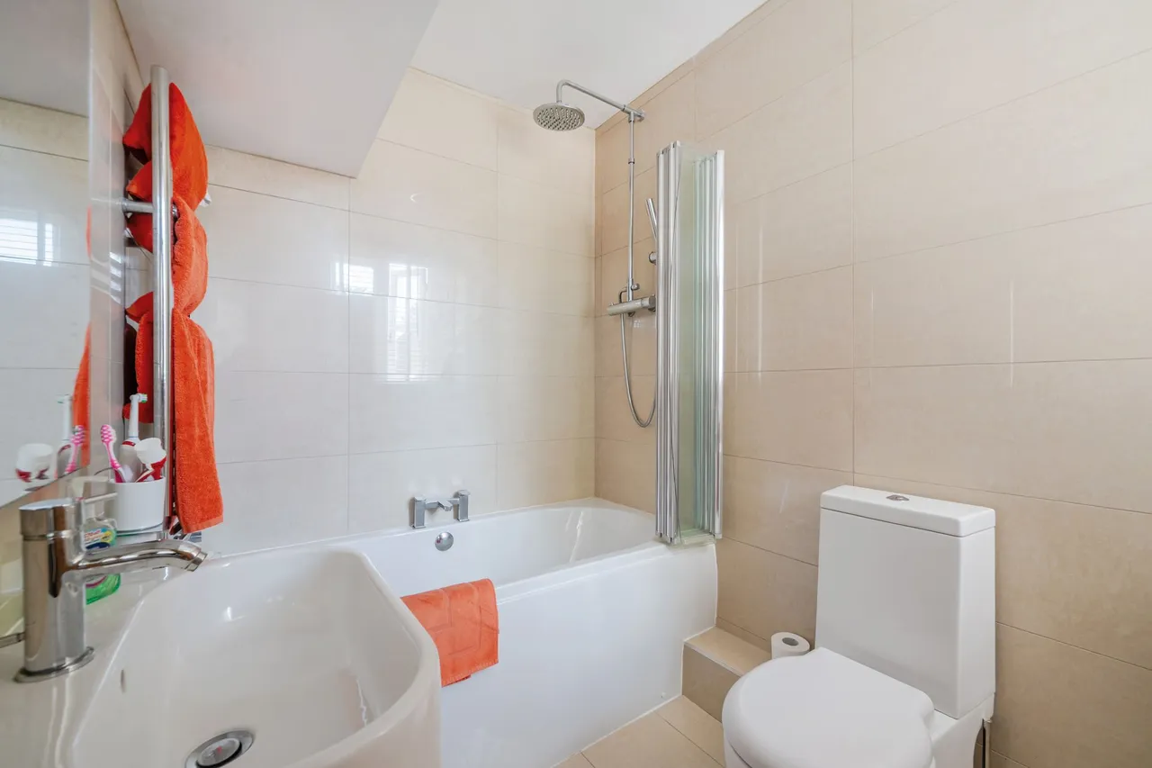 Verdley Place, Fernhurst, GU27, photo 17