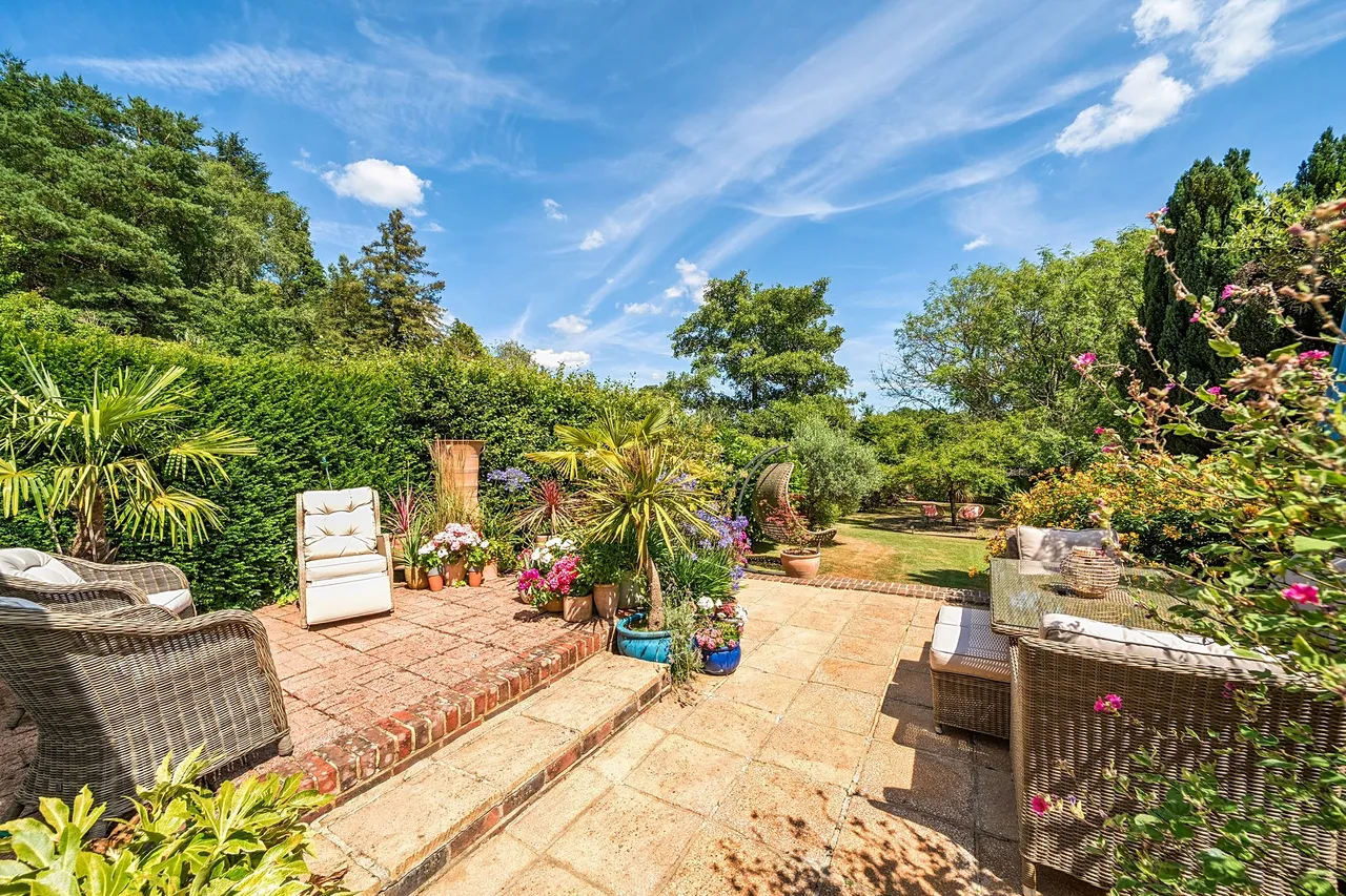 Verdley Place, Fernhurst, GU27, photo 21
