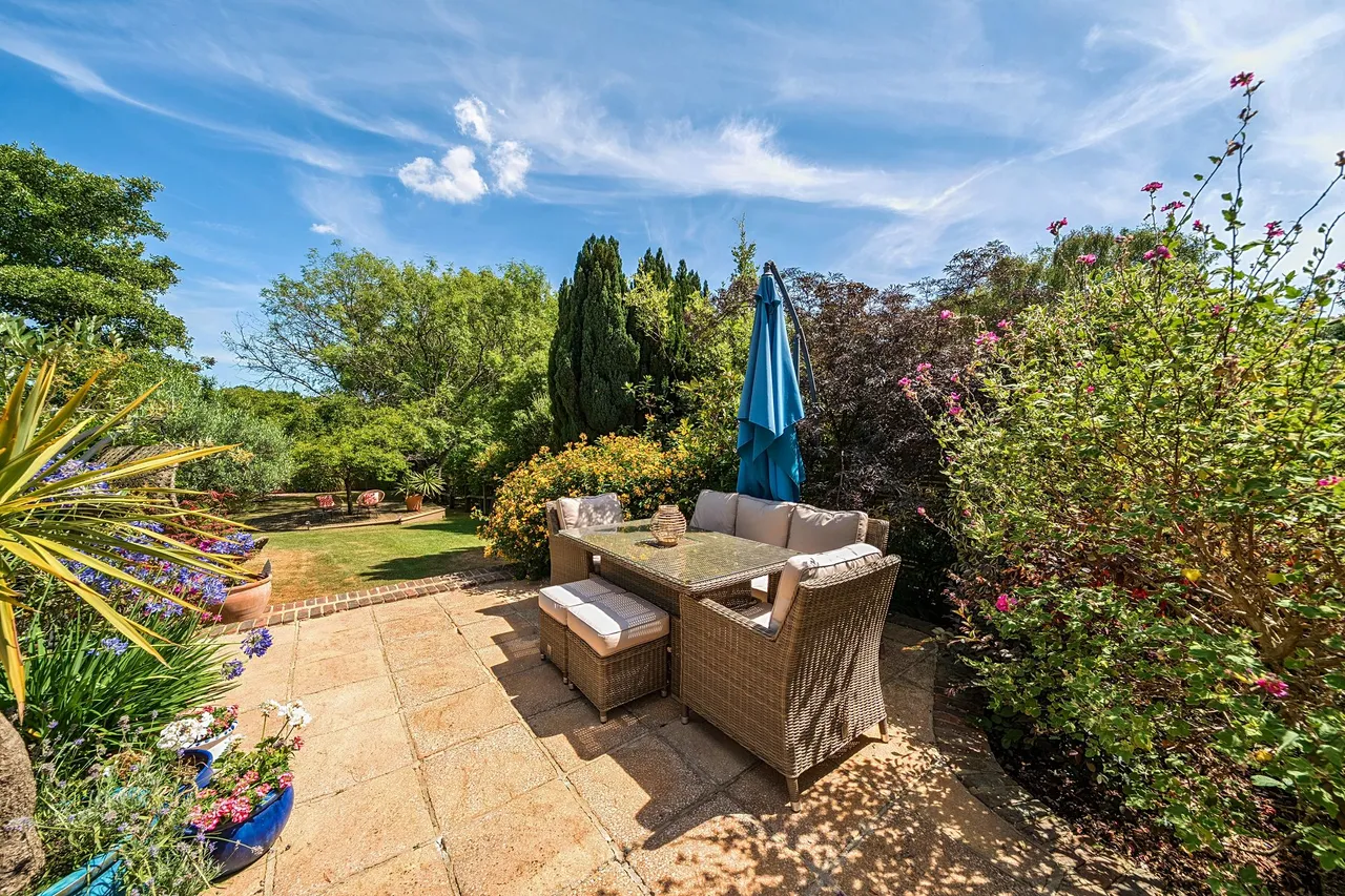 Verdley Place, Fernhurst, GU27, photo 23