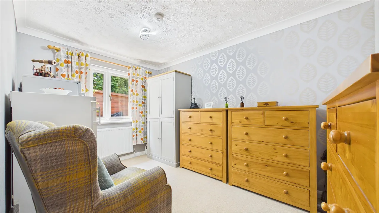 Tarrant, Werrington, photo 24